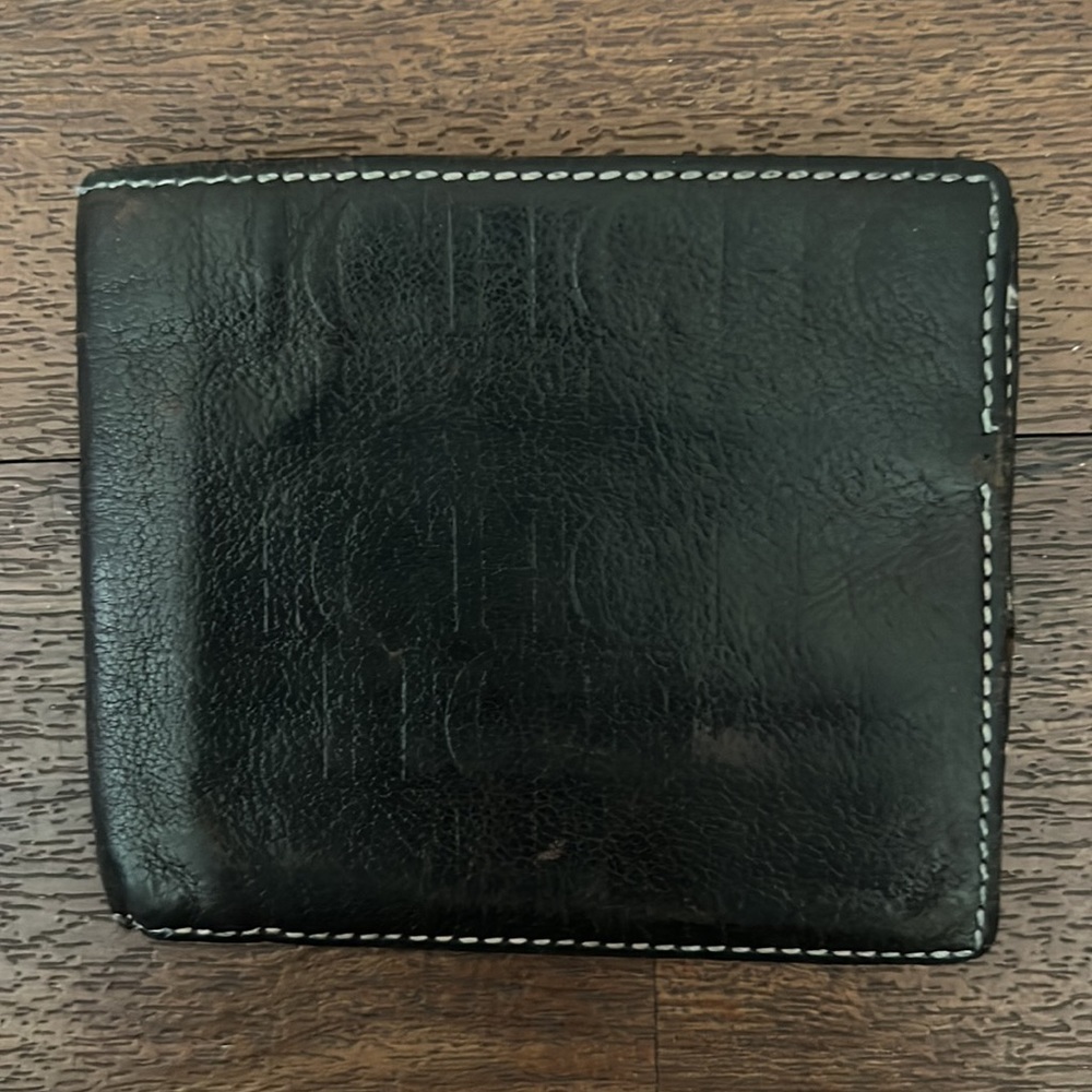 Carolina Herrera Wallet - Picture 3 of 8